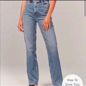 NWOT Abercrombie & Fitch ultra high rise 90s straight Jeans